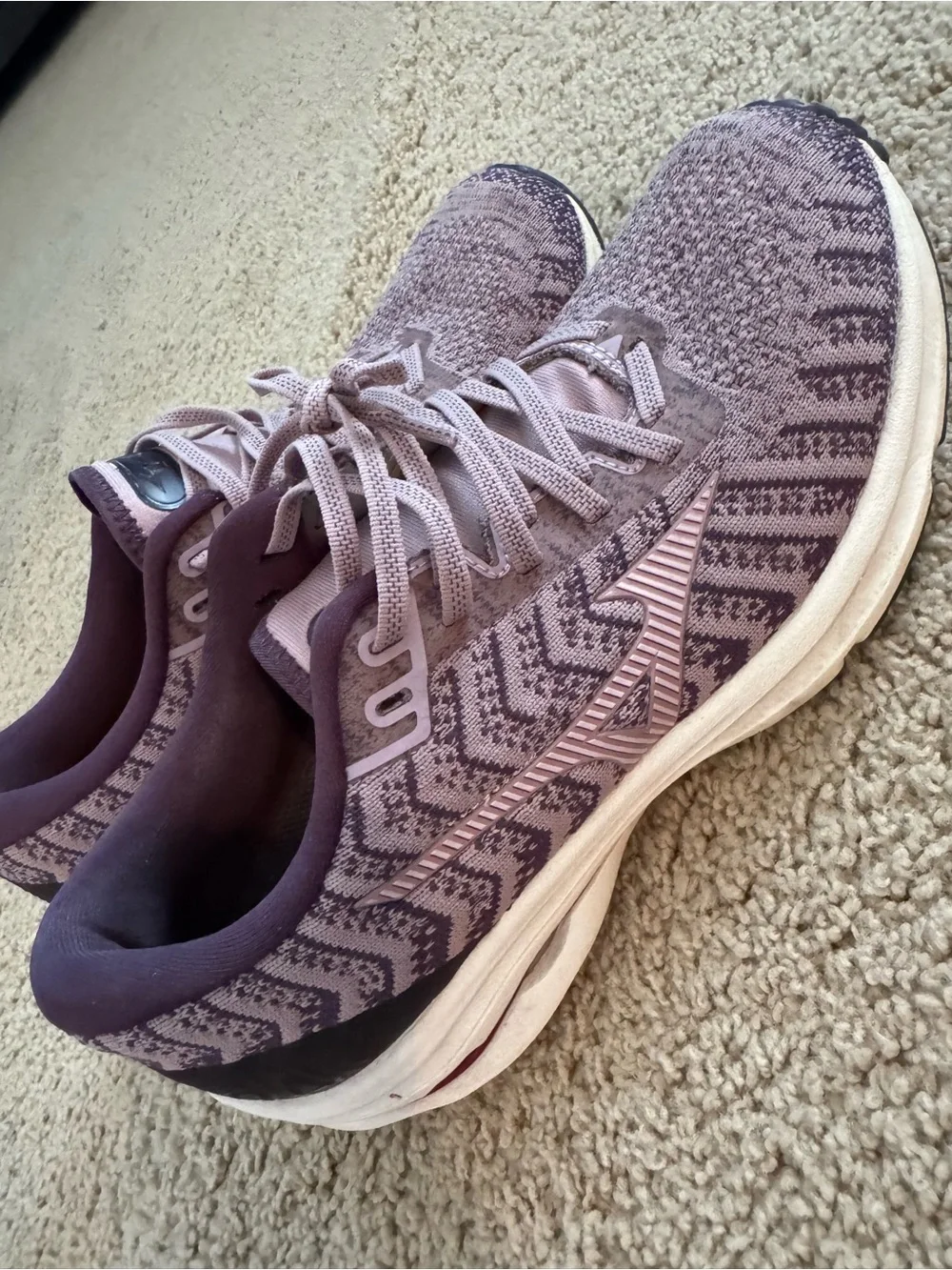 Mizuno Women's Lavender Wave Rider Knit Athletic Sneakers